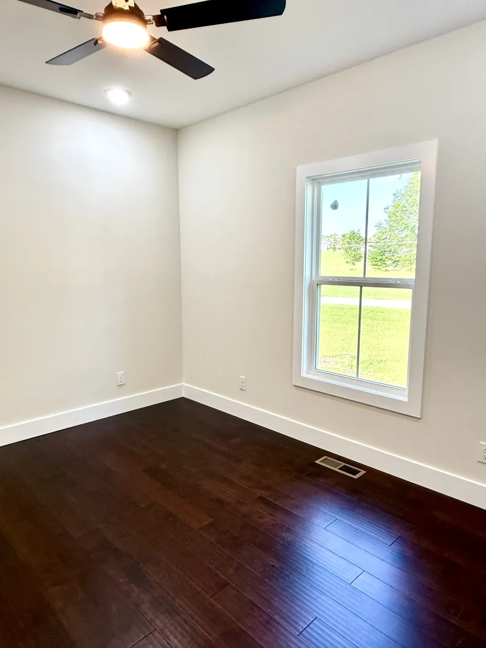 114 Honeysuckle Ln Sparta, TN 38583