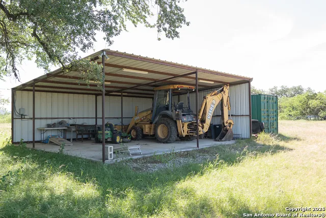 173 Pvt Rd 3820 Utopia, TX 78884