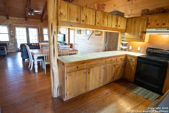 173 Pvt Rd 3820 Utopia, TX 78884