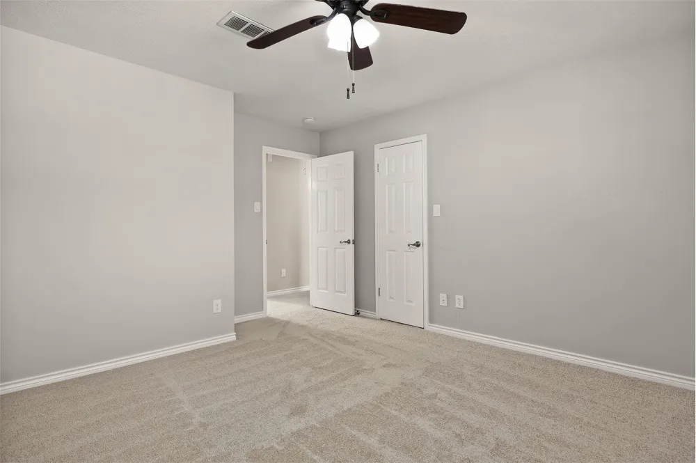 602 Oak Briar Drive Kemah, TX 77565