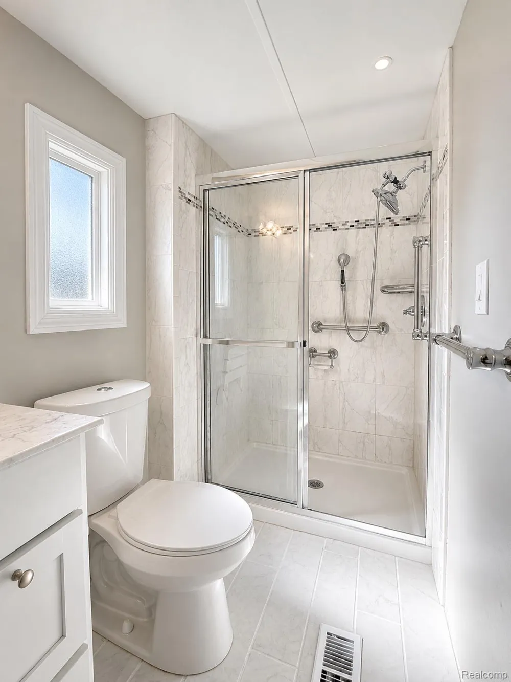 107 Foxpointe Ct Swartz Creek City, MI 48473