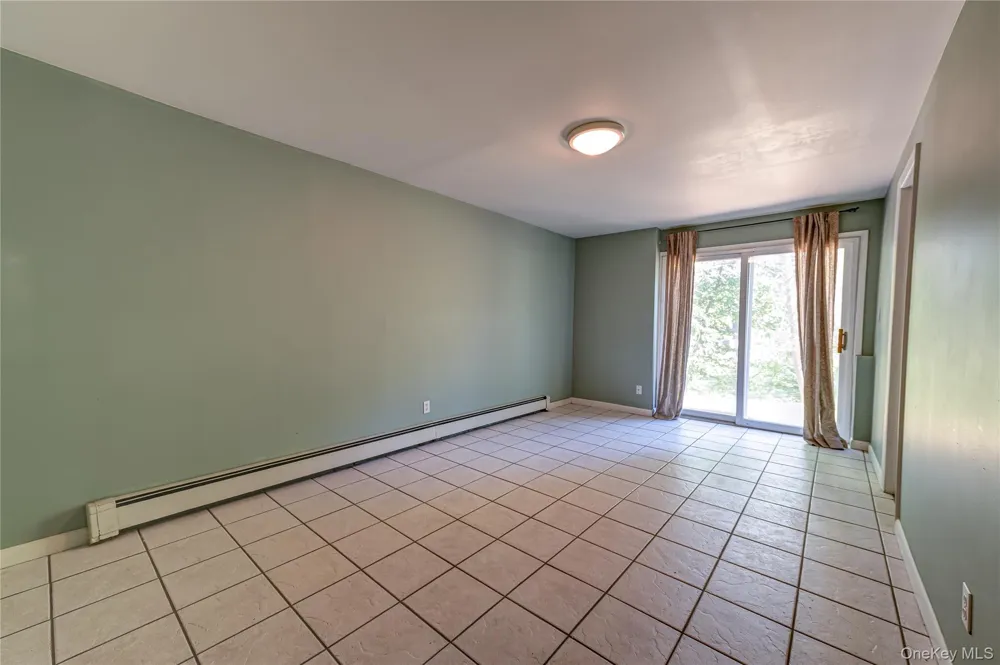 14 Sylvester Road Wading River, NY 11792