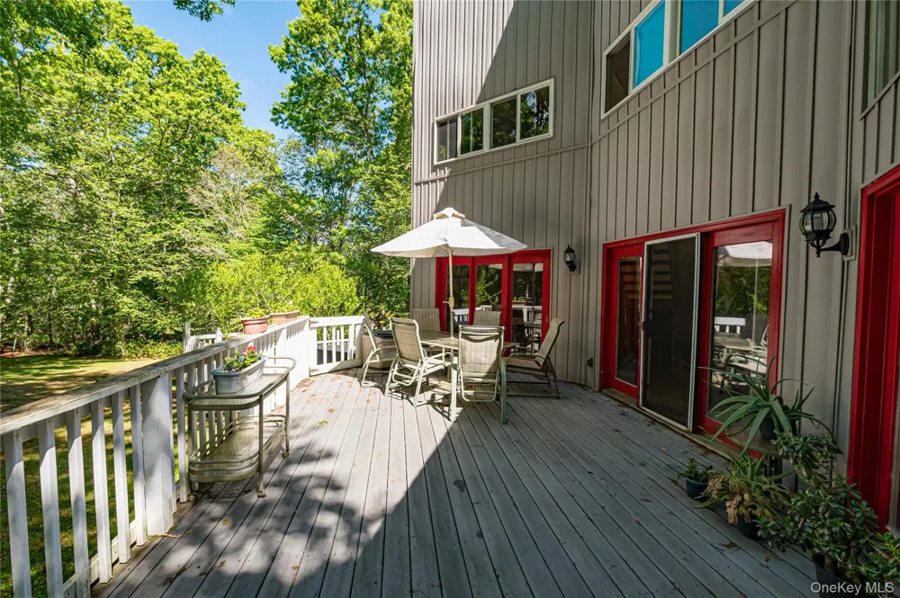 14 Sylvester Road Wading River, NY 11792