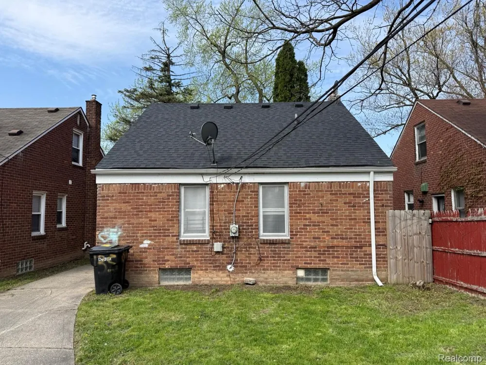 13592 Rosemont Avenue Detroit City, MI 48223