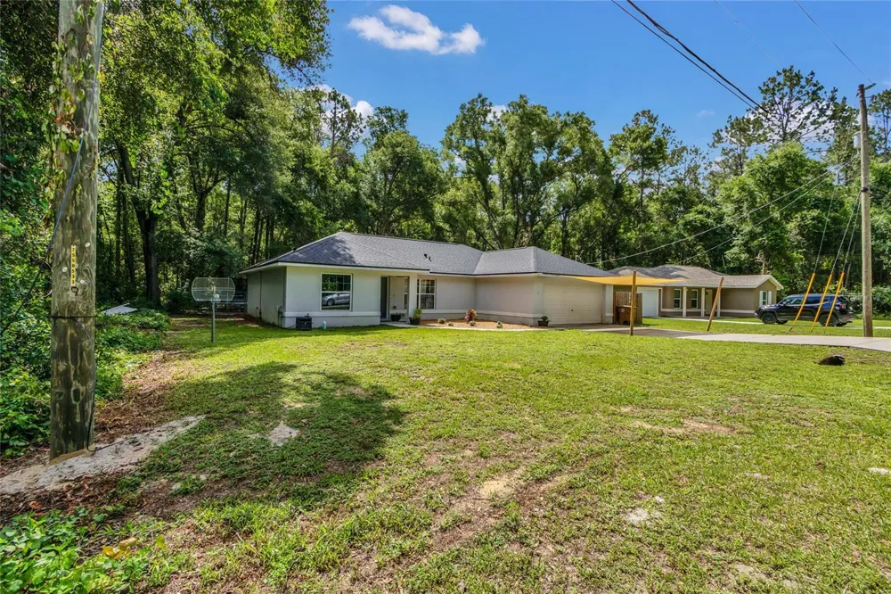 9 SEQUOIA LOOP LANE Ocklawaha, FL 32179