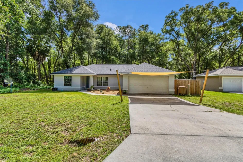 9 SEQUOIA LOOP LANE Ocklawaha, FL 32179