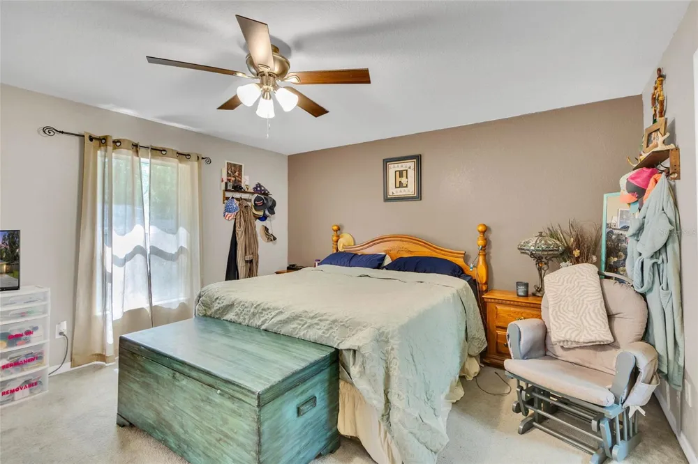 9 SEQUOIA LOOP LANE Ocklawaha, FL 32179