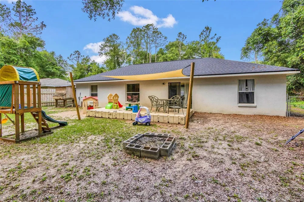 9 SEQUOIA LOOP LANE Ocklawaha, FL 32179