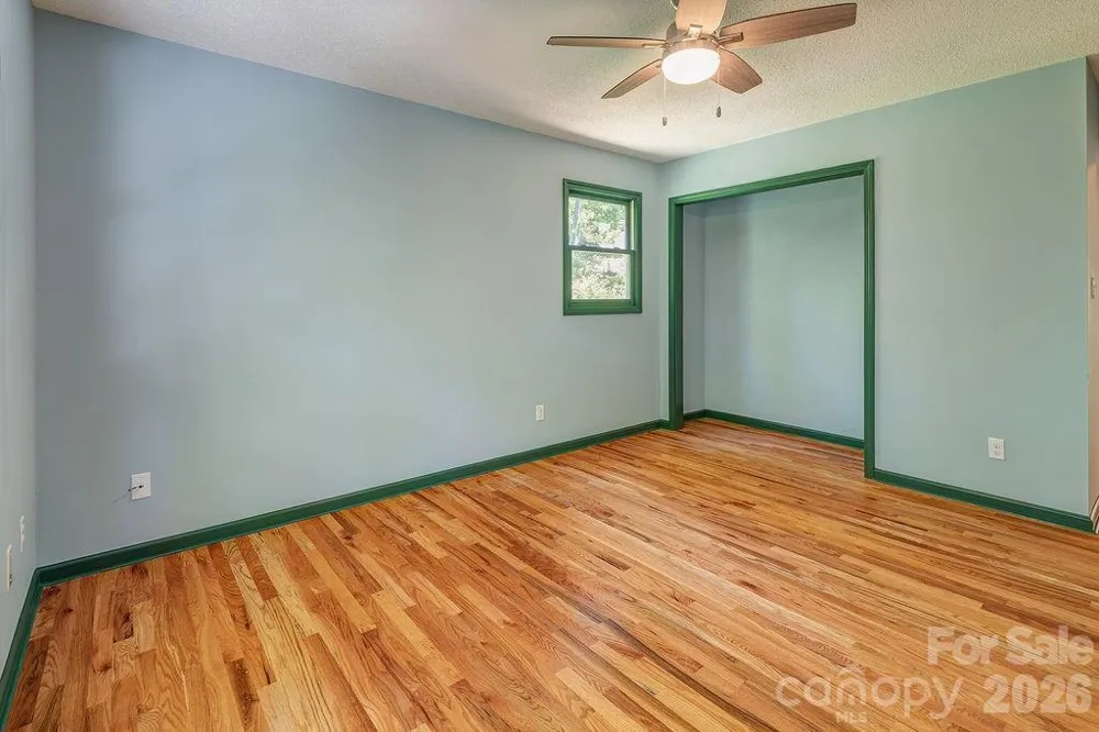 146 Churchill Downs Drive Fairview, NC 28730