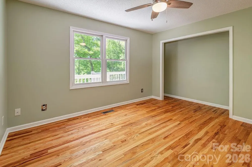 146 Churchill Downs Drive Fairview, NC 28730