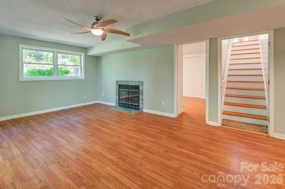 146 Churchill Downs Drive Fairview, NC 28730