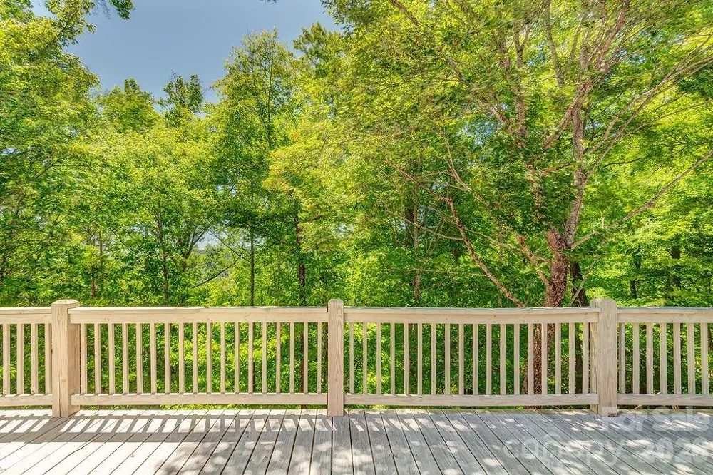 146 Churchill Downs Drive Fairview, NC 28730