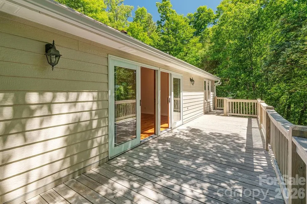146 Churchill Downs Drive Fairview, NC 28730