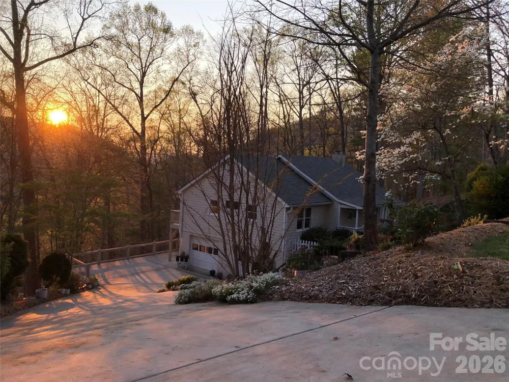 146 Churchill Downs Drive Fairview, NC 28730