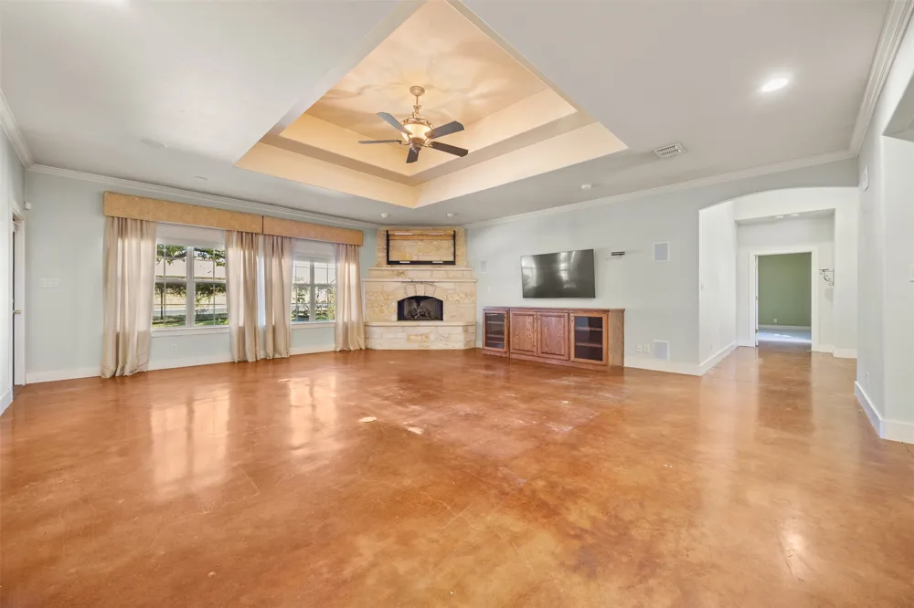 1200 Doe Run Hollow Fredericksburg, TX 78624