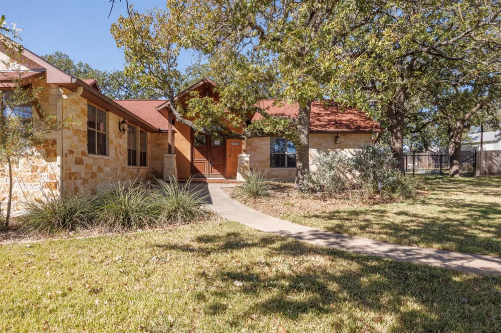 1200 Doe Run Hollow Fredericksburg, TX 78624