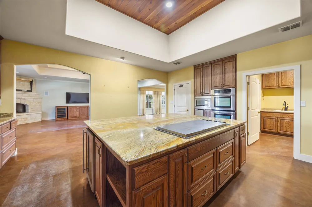 1200 Doe Run Hollow Fredericksburg, TX 78624