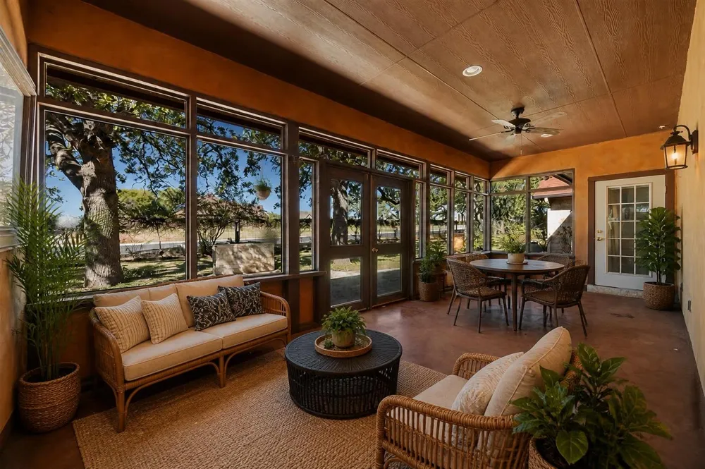 1200 Doe Run Hollow Fredericksburg, TX 78624