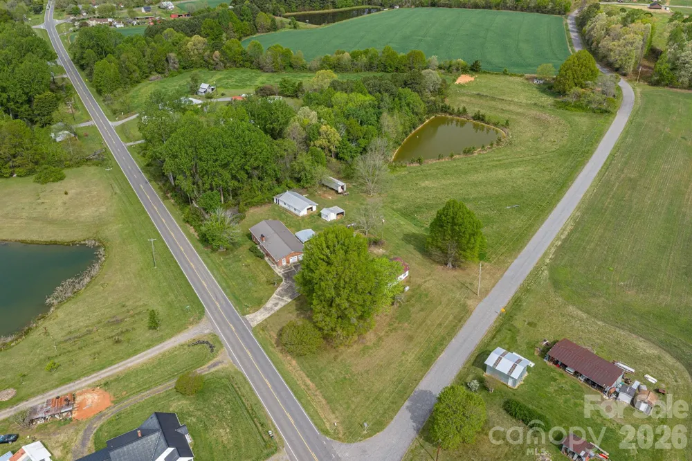 7440 W NC 27 Highway Vale, NC 28168