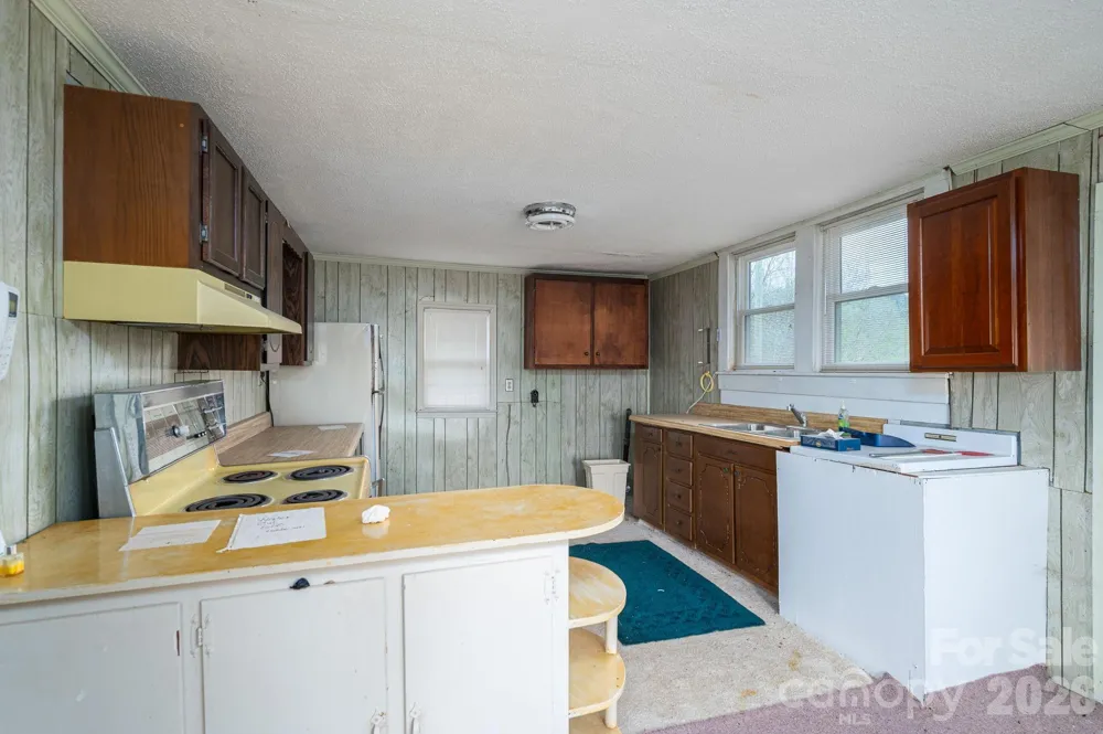 7440 W NC 27 Highway Vale, NC 28168