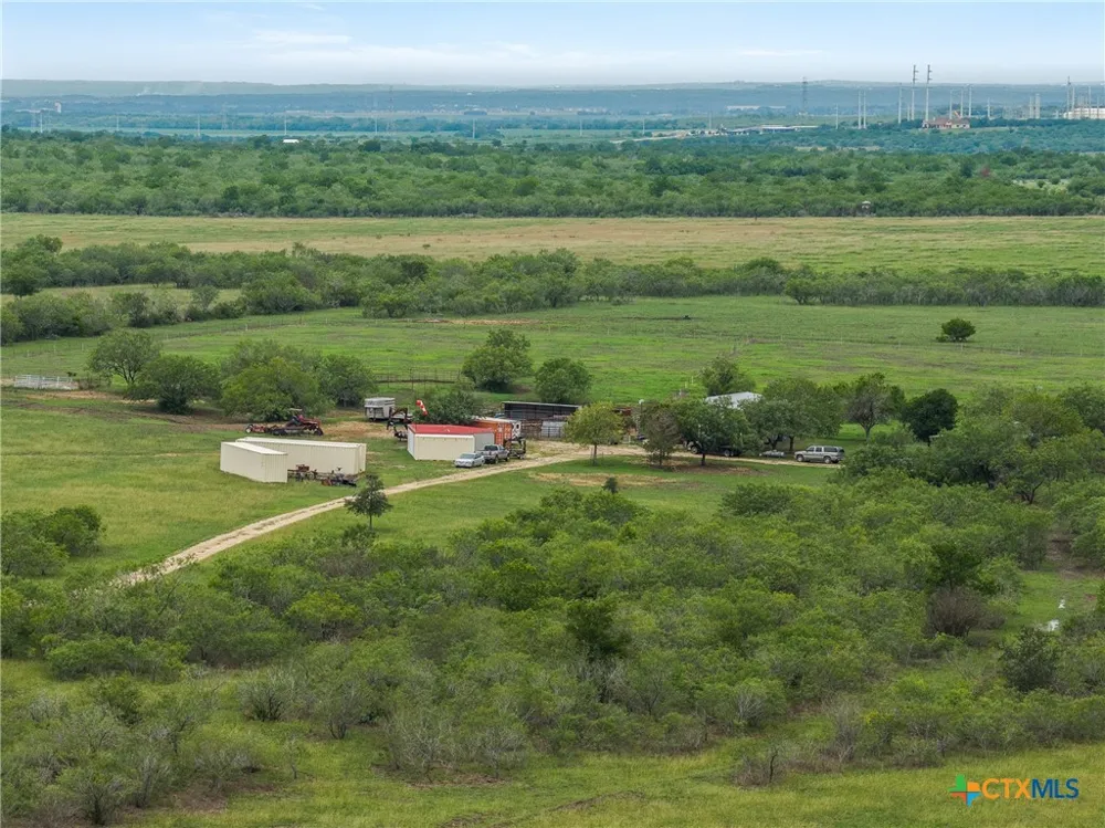 1190 Dickerson Road Lockhart, TX 78644