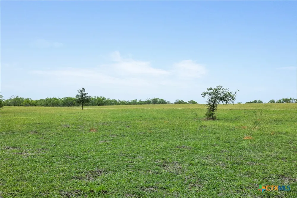 1190 Dickerson Road Lockhart, TX 78644