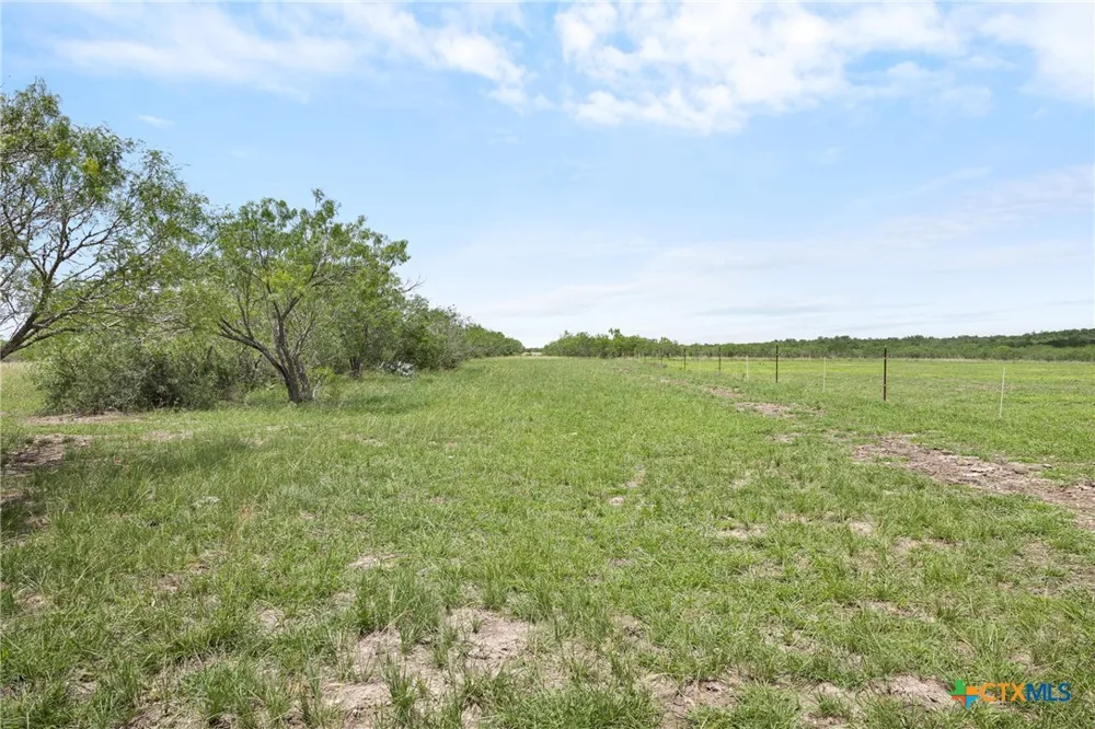 1190 Dickerson Road Lockhart, TX 78644
