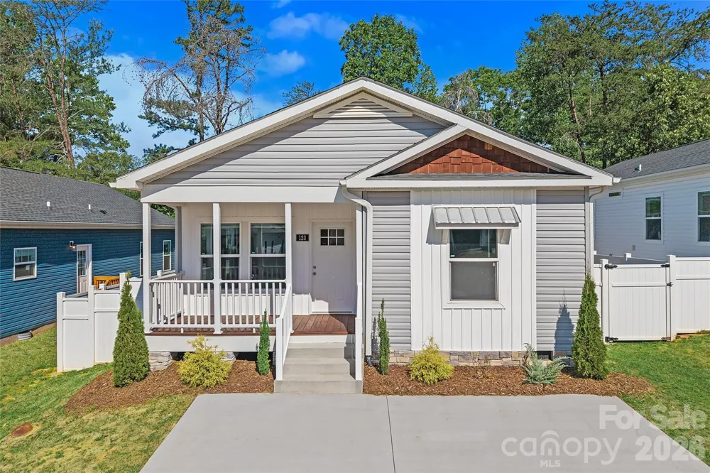 123 Bellamy Road Asheville, NC 28806