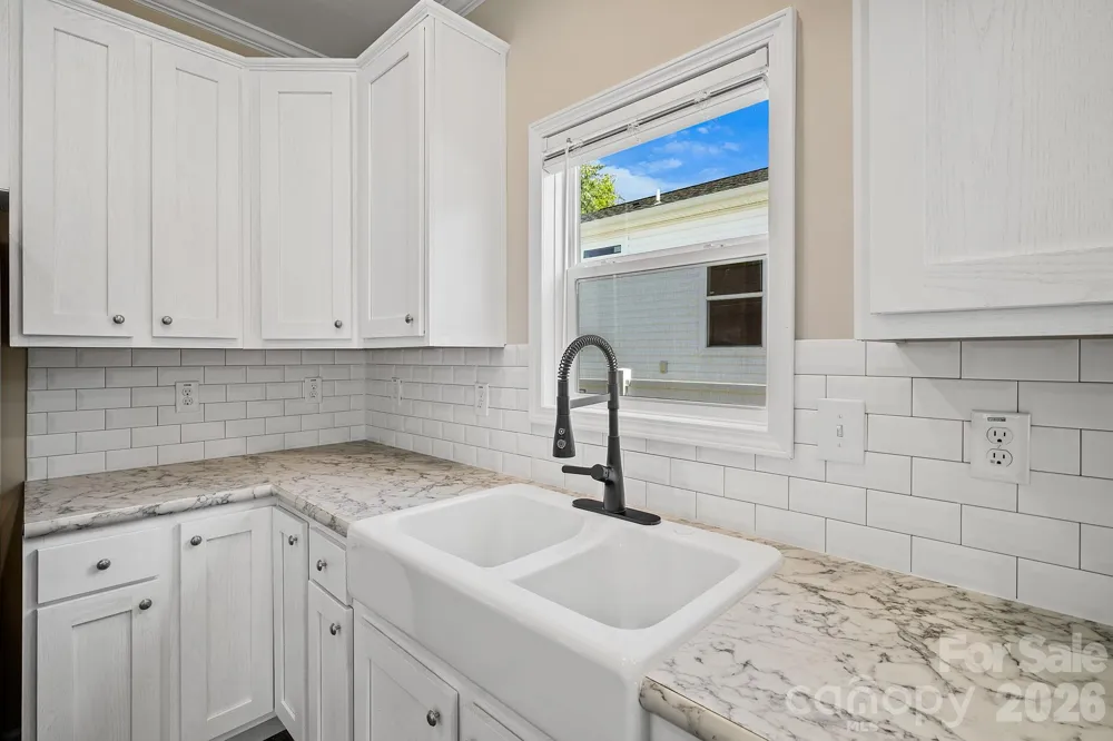 123 Bellamy Road Asheville, NC 28806