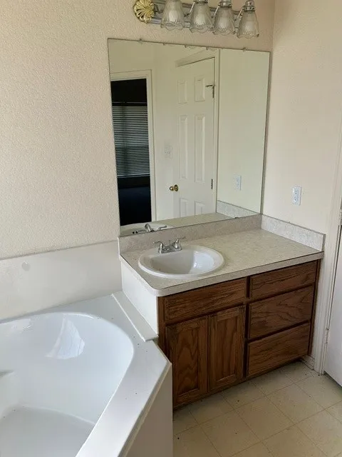201 Wildcat Drive Lacy Lakeview, TX 76705