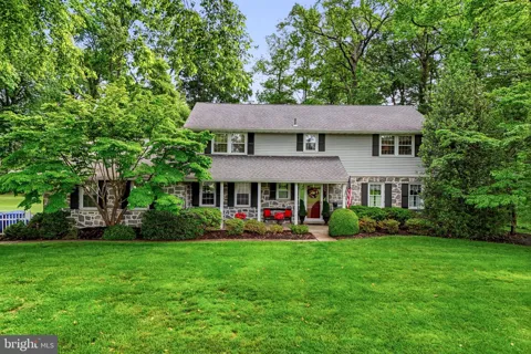 1445 GEORGIAN DRIVE