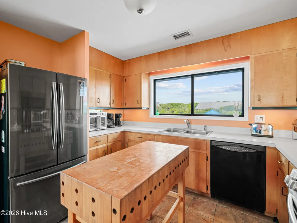 2604 S Shore Drive Surf City, NC 28445