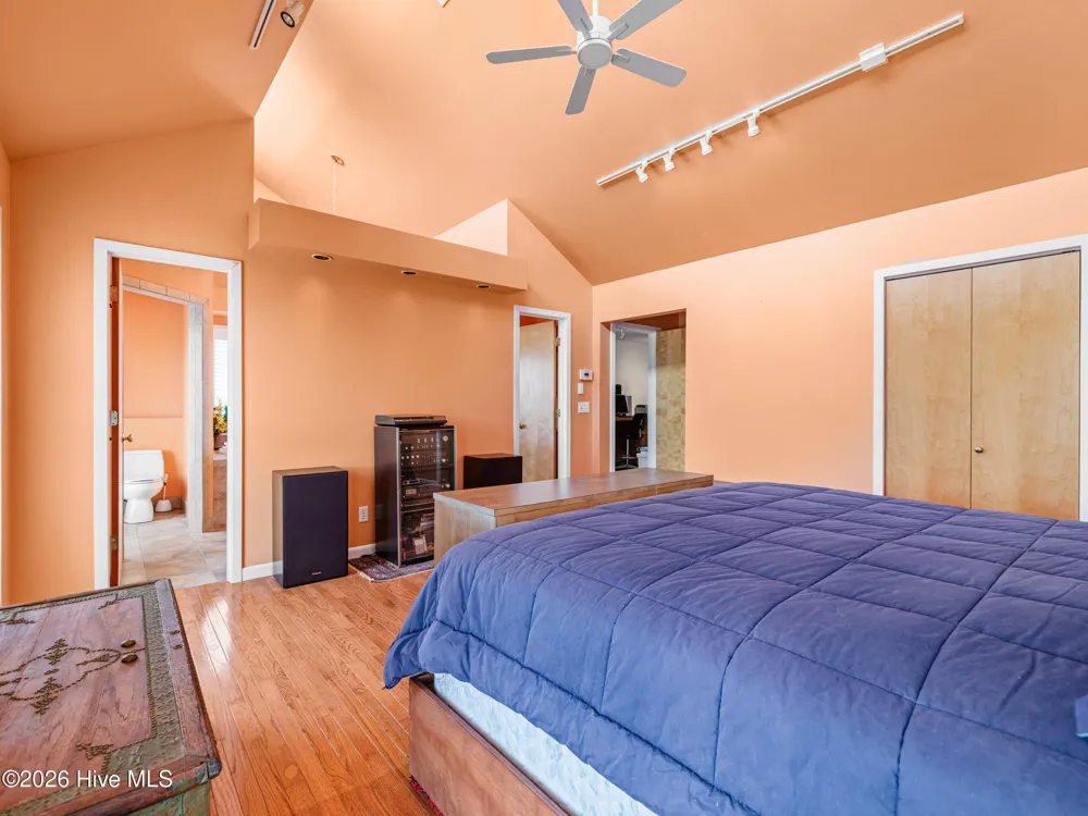 2604 S Shore Drive Surf City, NC 28445