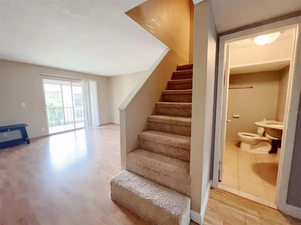 14402 REUTER STRASSE CIRCLE #223 Tampa, FL 33613