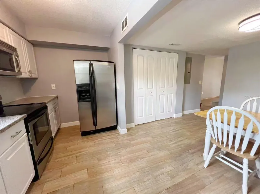 14402 REUTER STRASSE CIRCLE #223 Tampa, FL 33613