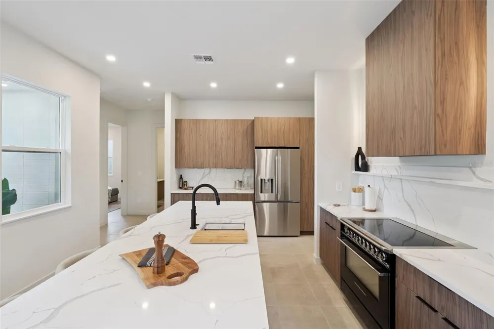 450 SKYFIELD COURT Lady Lake, FL 32159