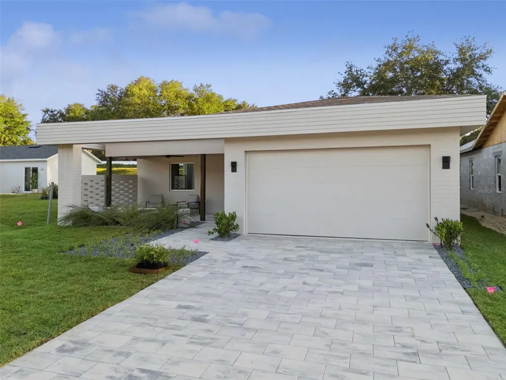 450 SKYFIELD COURT Lady Lake, FL 32159