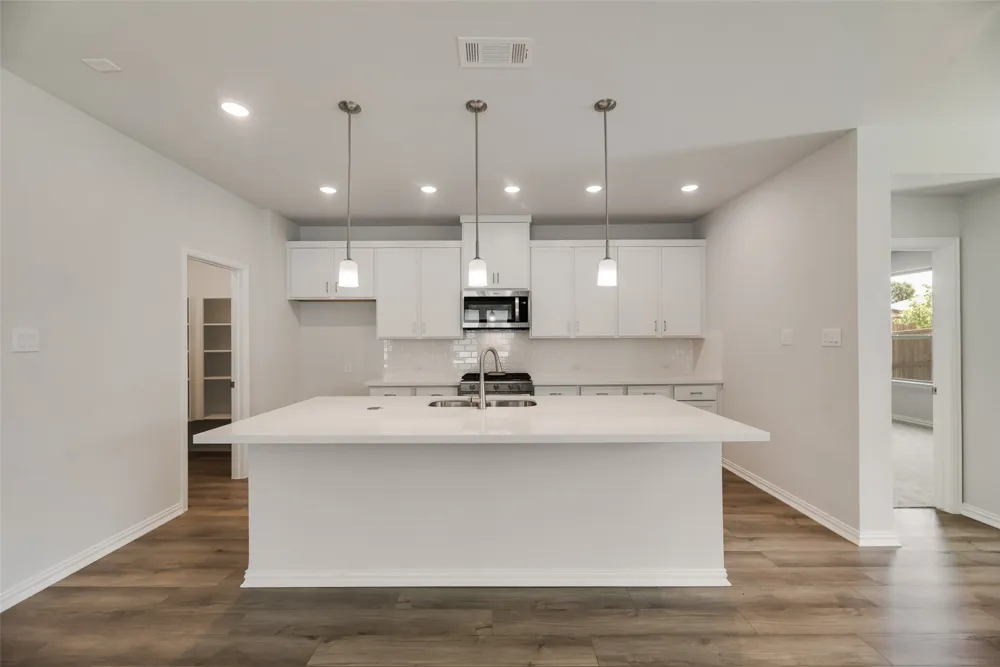 513 Marcus Lane Crowley, TX 76036