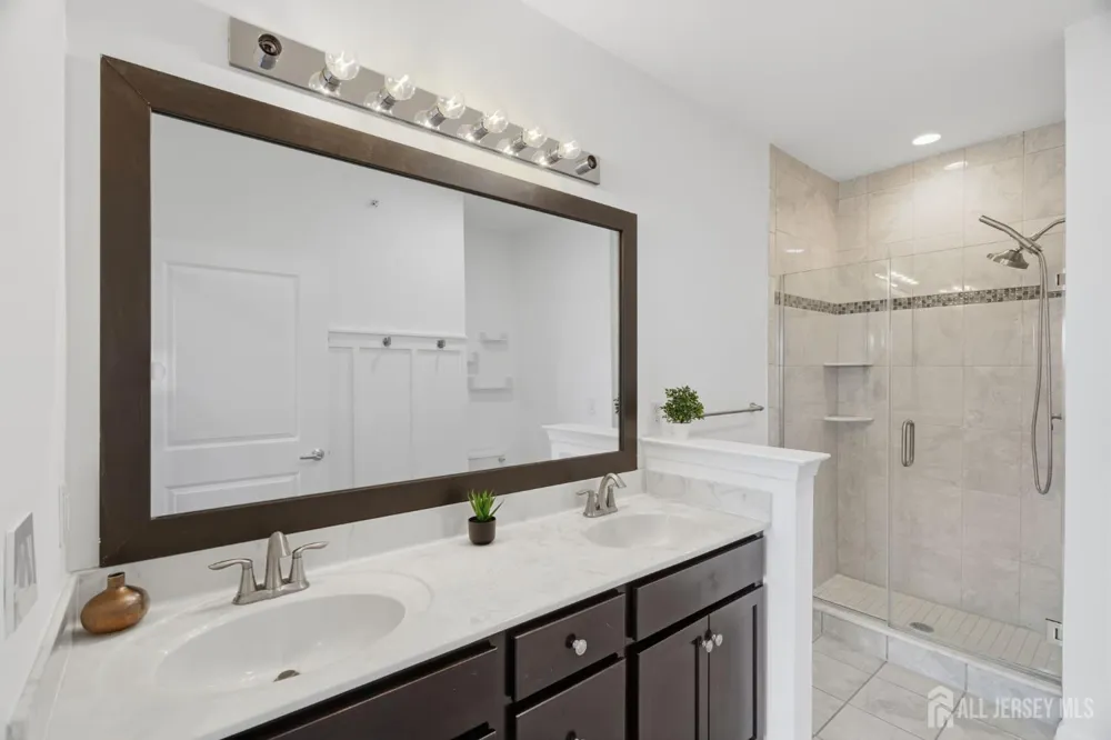 648 Strassle Way South Plainfield, NJ 07080