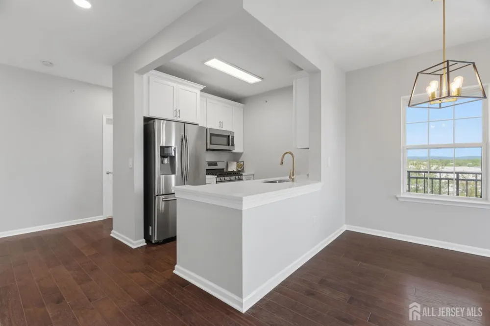648 Strassle Way South Plainfield, NJ 07080