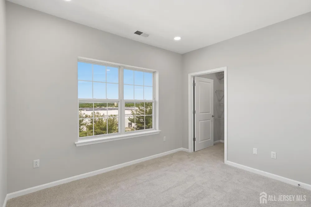 648 Strassle Way South Plainfield, NJ 07080