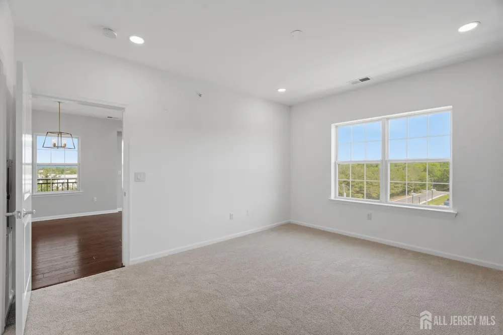 648 Strassle Way South Plainfield, NJ 07080