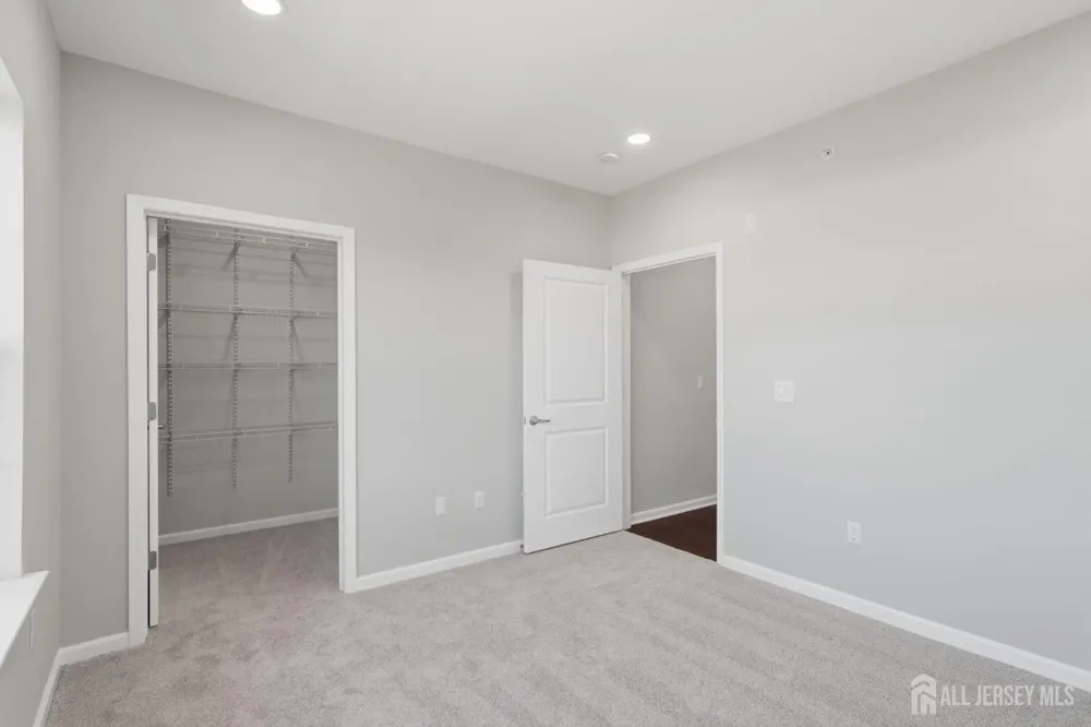 648 Strassle Way South Plainfield, NJ 07080