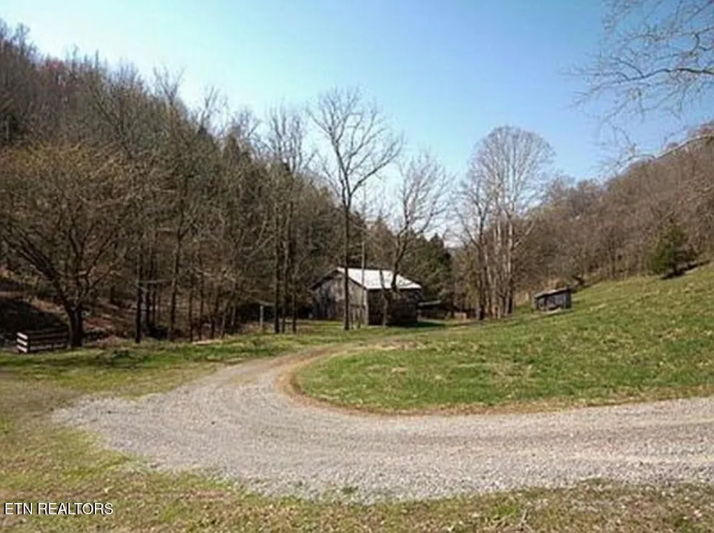 360 Spurlock Hollow Lane Gainesboro, TN 38562