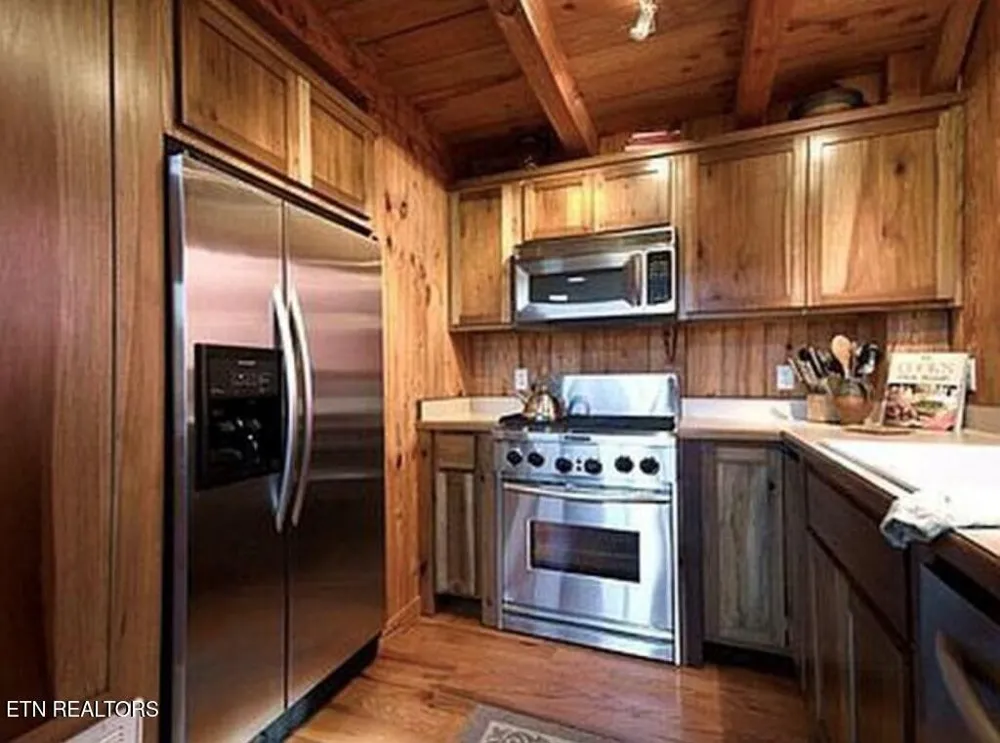 360 Spurlock Hollow Lane Gainesboro, TN 38562