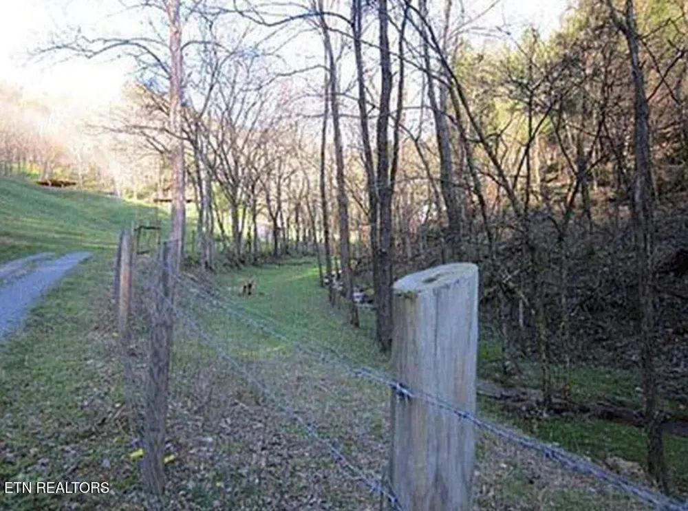 360 Spurlock Hollow Lane Gainesboro, TN 38562