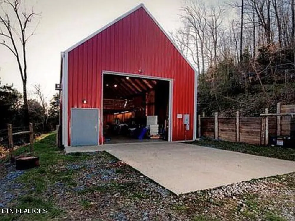 360 Spurlock Hollow Lane Gainesboro, TN 38562