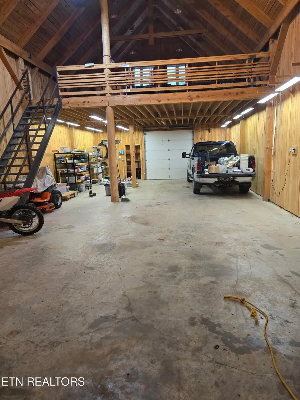 360 Spurlock Hollow Lane Gainesboro, TN 38562