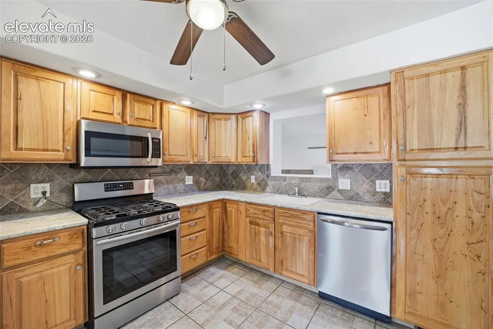 624 Hewitt Street Pueblo, CO 81005