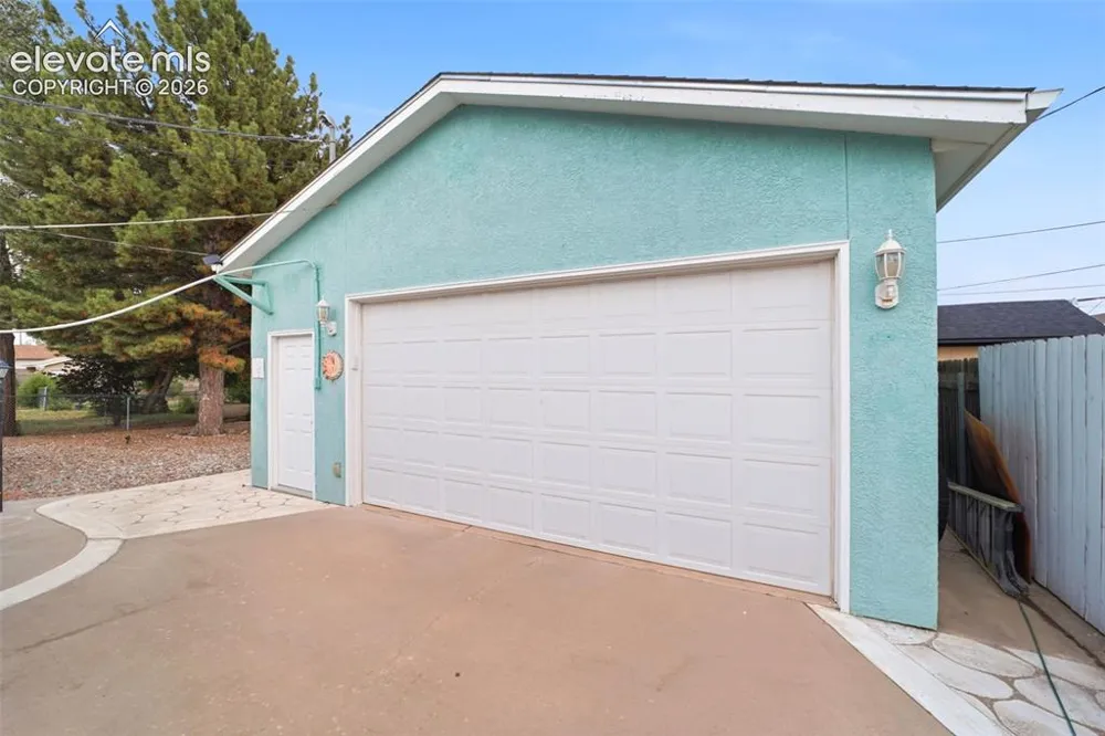 624 Hewitt Street Pueblo, CO 81005